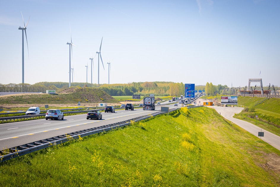 A15 dicht tussen knooppunt Deil en Geldermalsen vanwege bouw spoorbruggen; 28 mei - 1 juni 2026