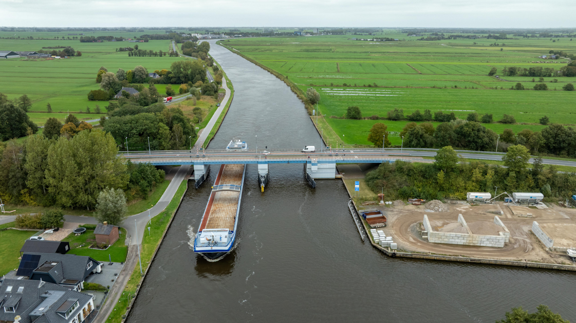 Aanbesteding baggeren Hoofdvaarweg Lemmer Delfzijl gestart