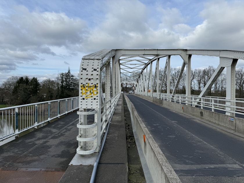 Praktische informatie brug Urmond: busvervoer en carnaval