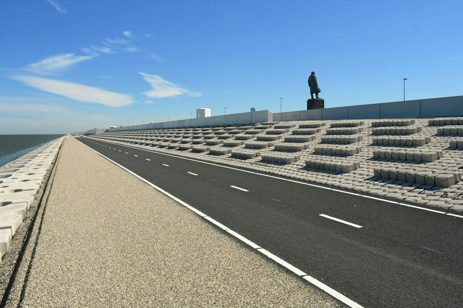 Gedeeltelijk fietsen en wandelen op de Afsluitdijk; 26 juni 2024