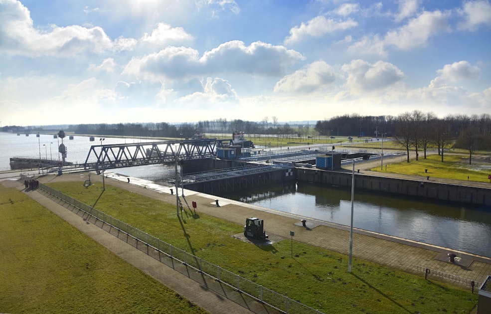 Nieuwe verkeersbegeleiding op Kanaal Gent–Terneuzen