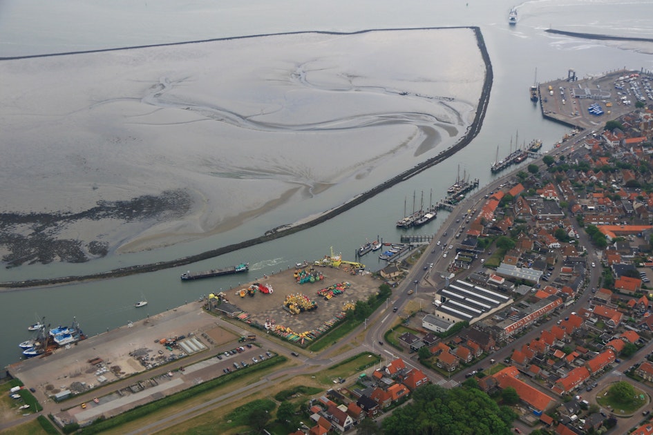 Terschelling: renovatie tonnenloods van start; 13 mei 2024