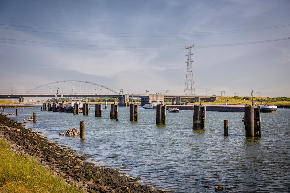 Online magazine Bereikbaar Zeeland: Sluis Hansweert krijgt nieuwe wachtplaatsen en loopbruggen
