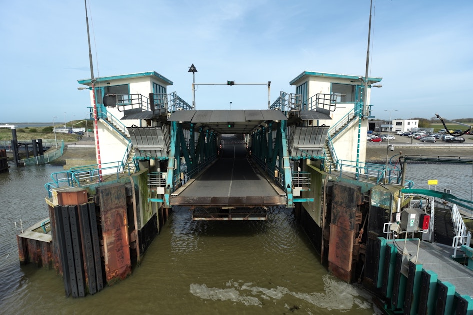Bufferschotten vervangen in veerhaven Texel; 16 - 20 februari 2026